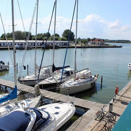 At The Harbor Daire *
